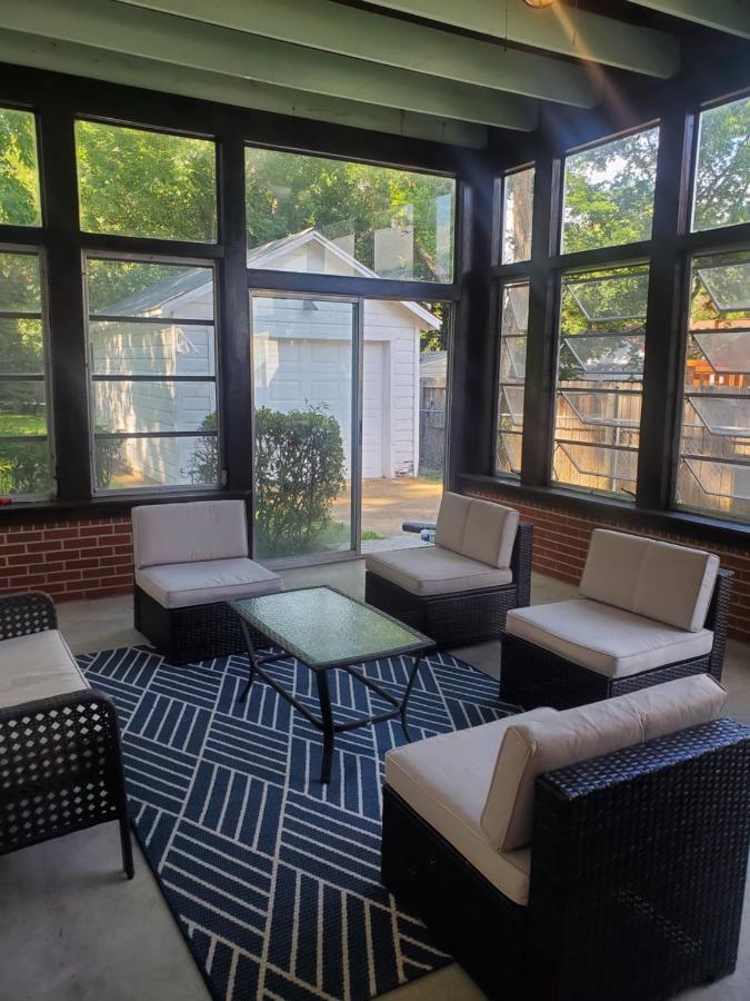Spacious Centrally Located 3 Bed 2 Bath - Sleeps 8 Монтгомери Экстерьер фото