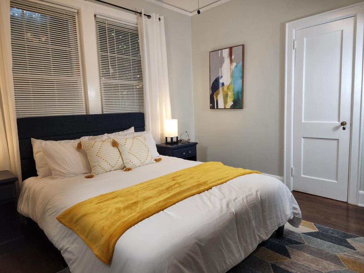 Spacious Centrally Located 3 Bed 2 Bath - Sleeps 8 Монтгомери Экстерьер фото