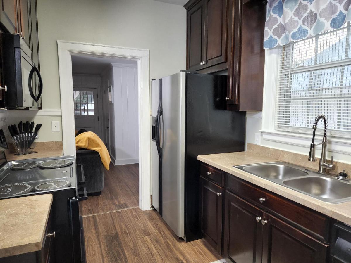 Spacious Centrally Located 3 Bed 2 Bath - Sleeps 8 Монтгомери Экстерьер фото